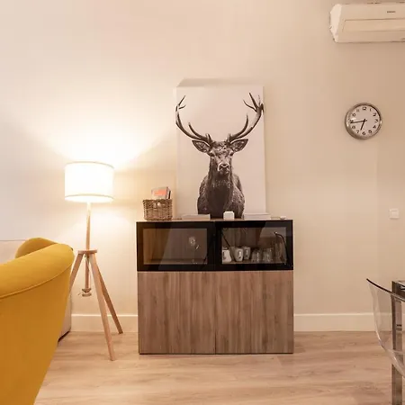 Urbe10 Angel 2 Bedrooms 2a *